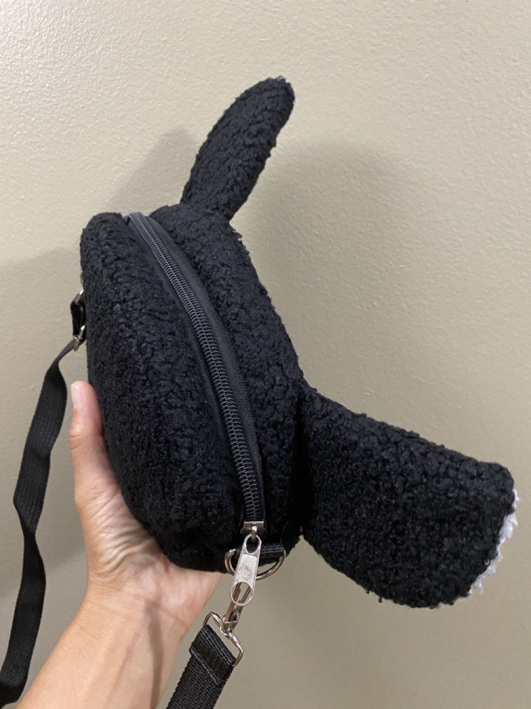 Black cat plush purse crossbody bag - photo 3