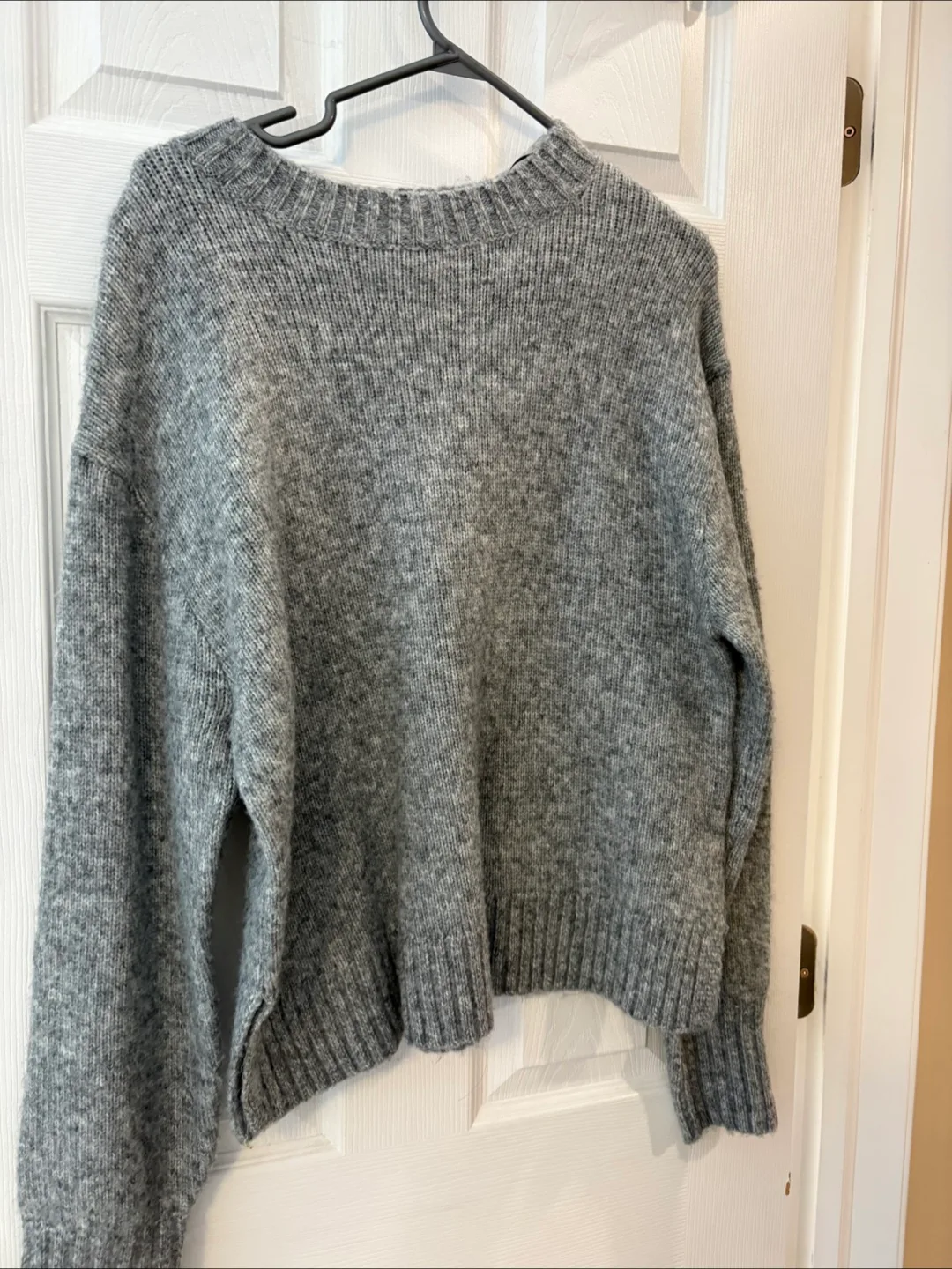 H&M women’s Grey Sweater - Size S thumbnail