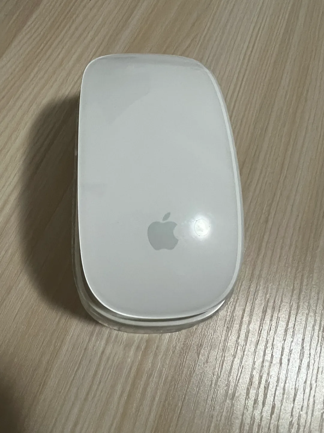 Apple Magic Mouse - Wireless Multi-Touch Mouse thumbnail
