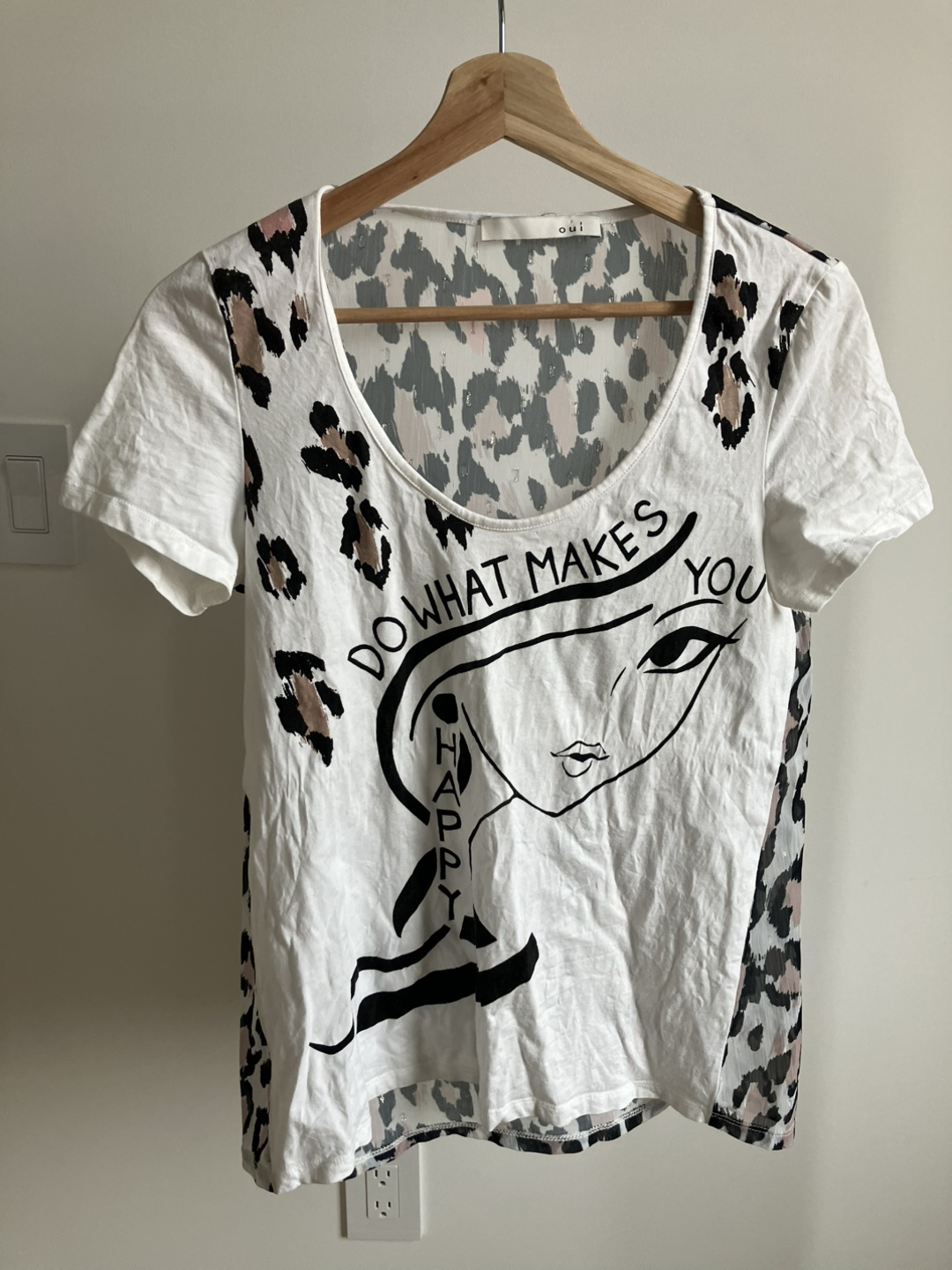 Oui T-Shirt - Size Small