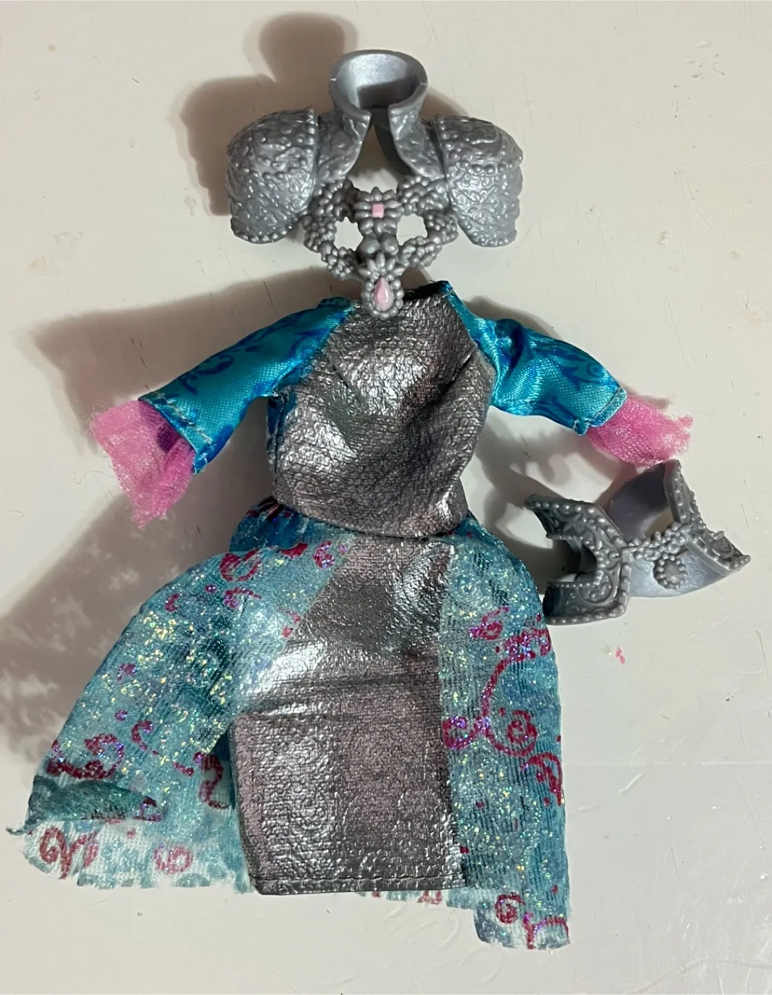 Ever After High Darling Charming Dress with Accessories thumbnail
