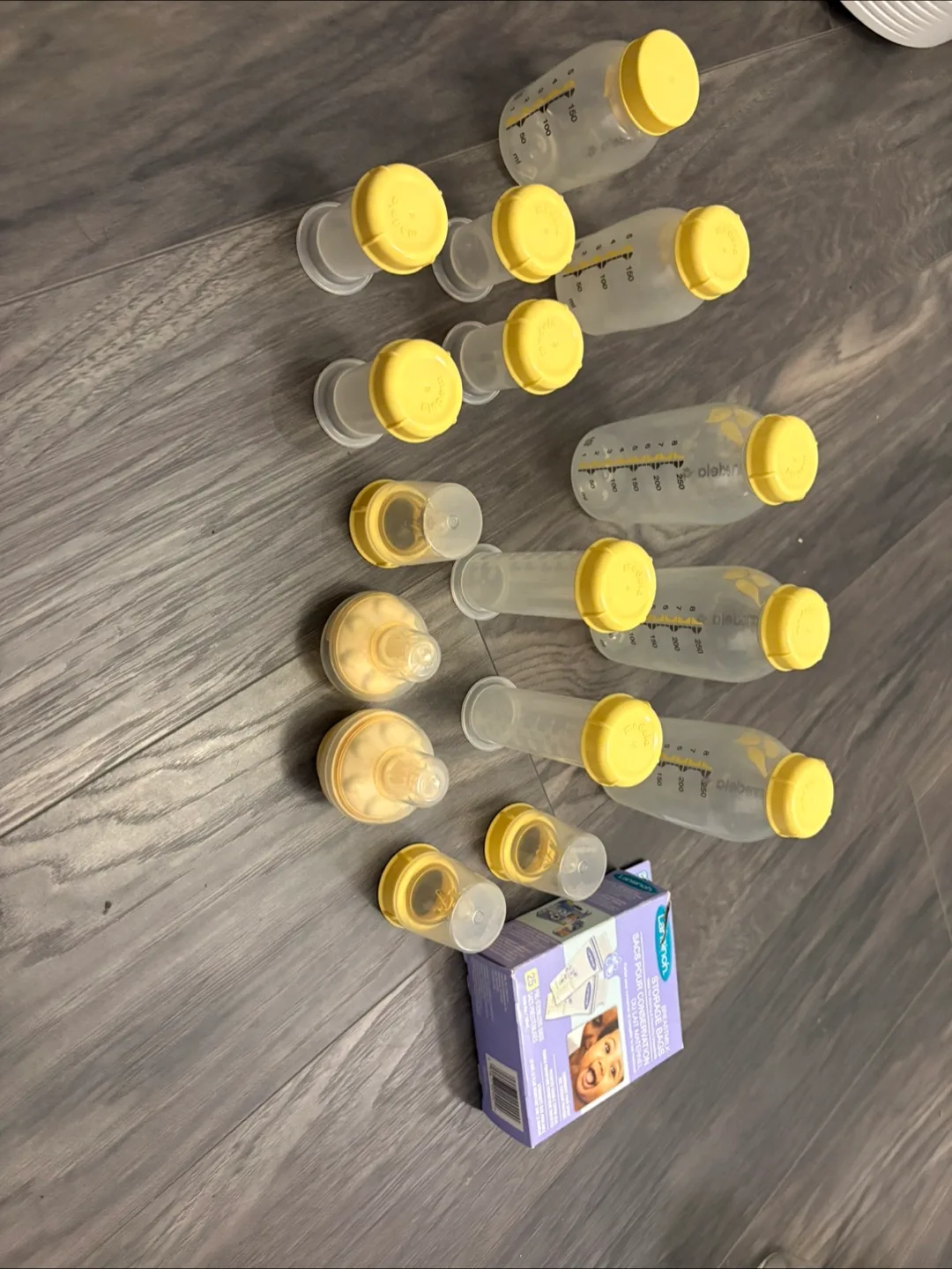 Models Breast Milk Storage Bottles & Lansinoh Bags thumbnail