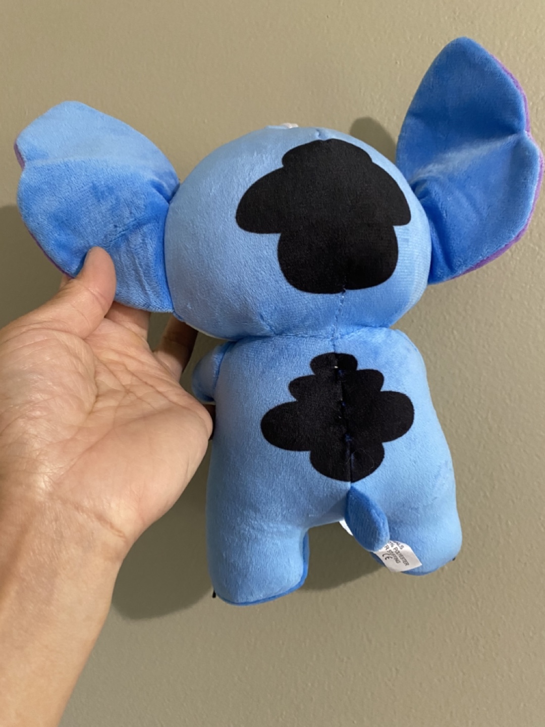 Medium Stitch plush - photo 3