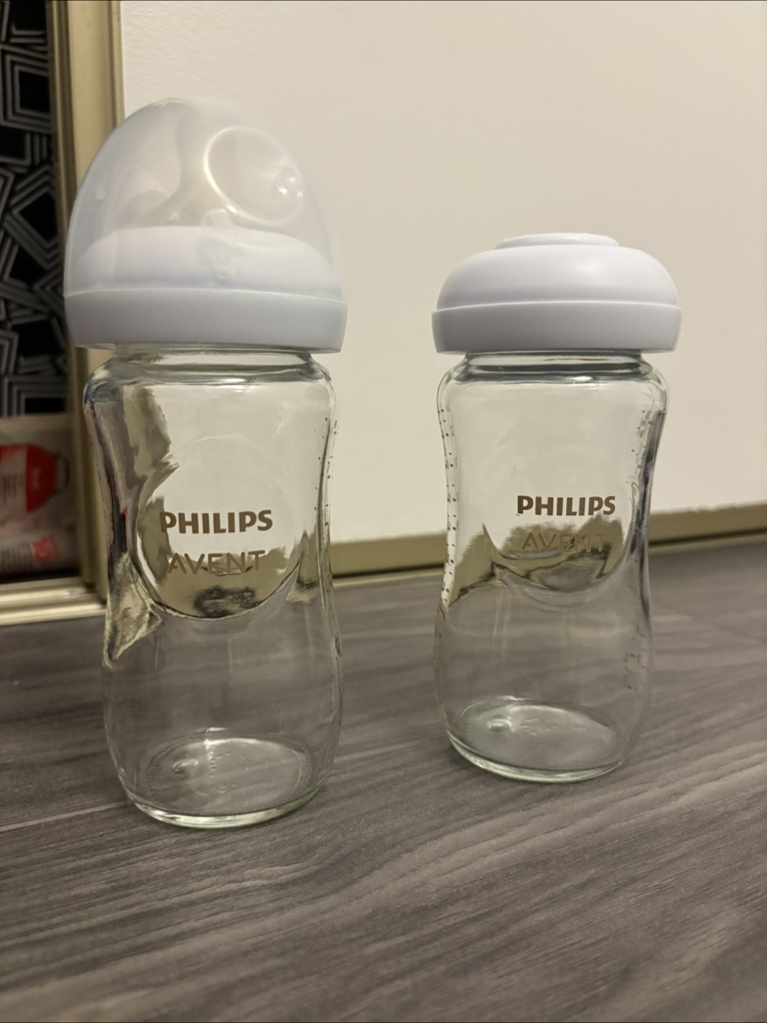 2 Philips Avent Glass Baby Bottles 240ml