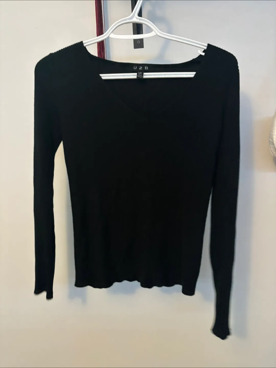 U 2 B Black Long Sleeve Top - Size S thumbnail