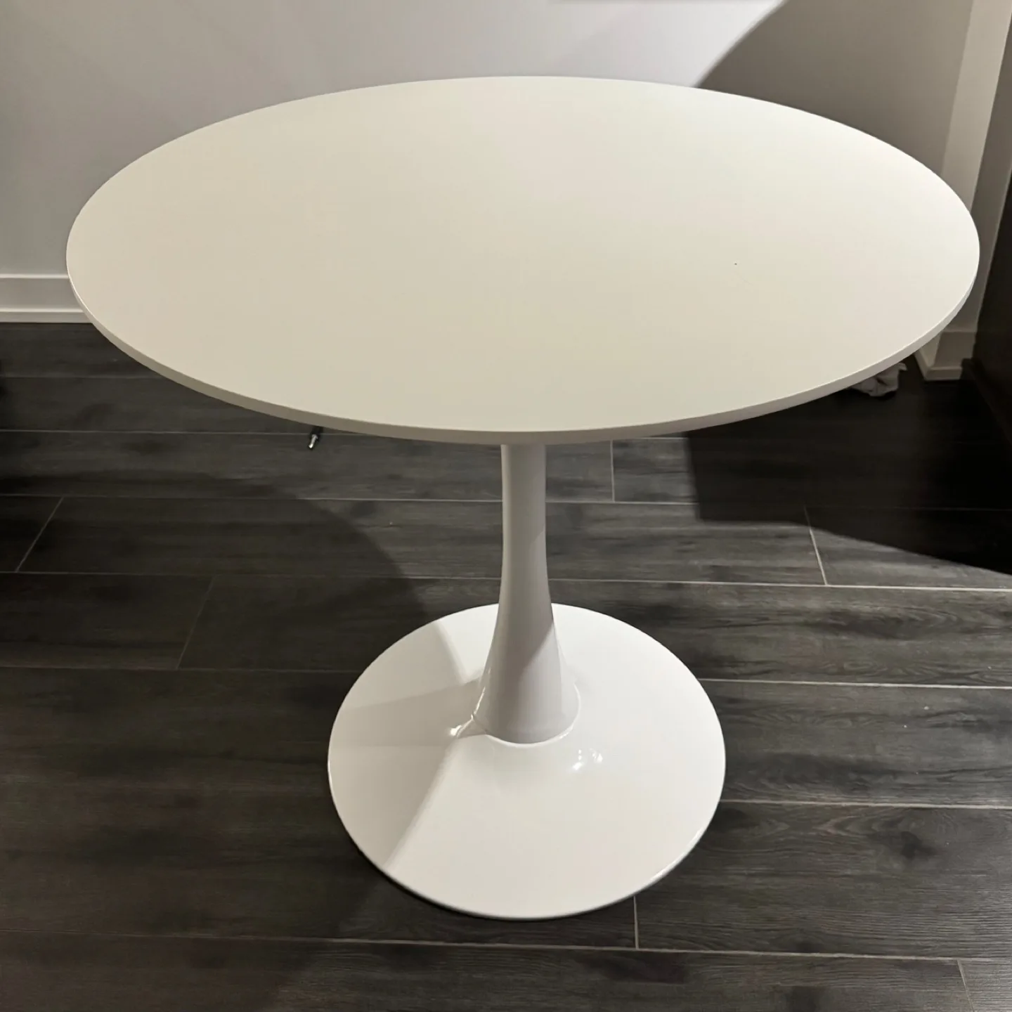 White Round Tulip Table thumbnail
