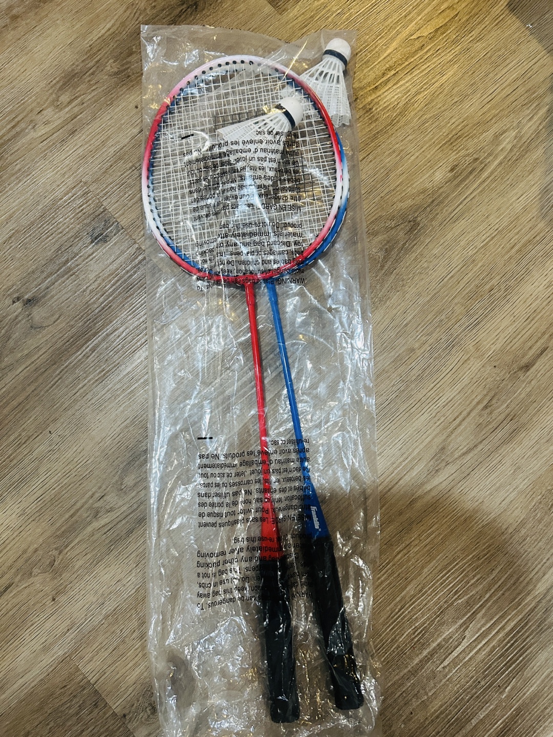 New Badminton Set with Rackets and Shuttlecock