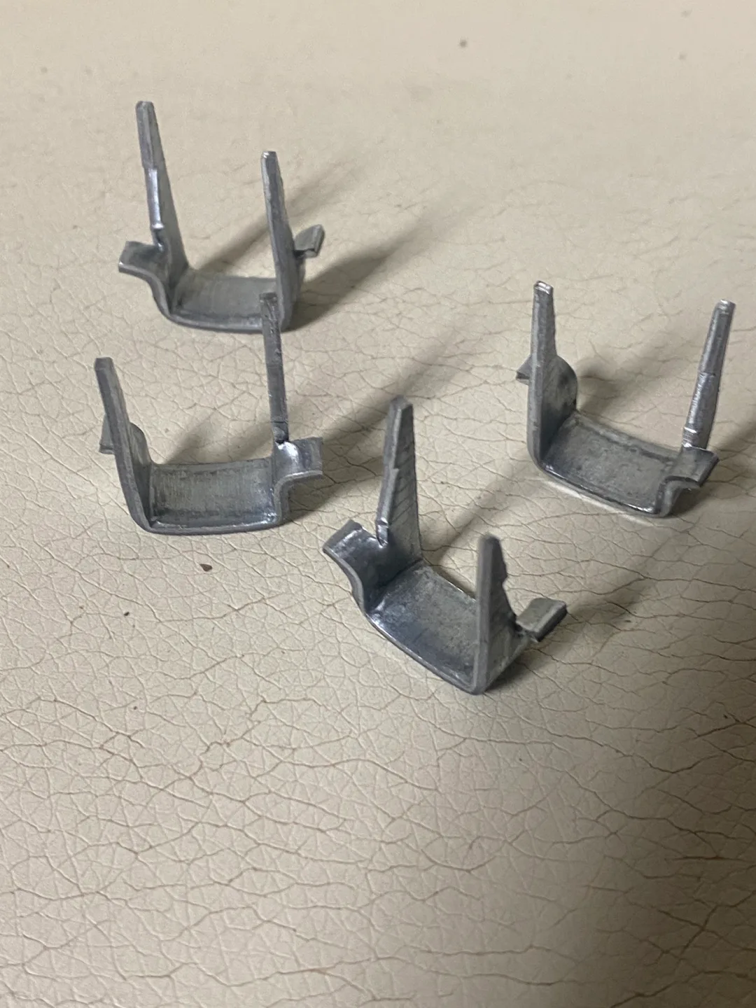 Iberville CIS-1 Staples Crampons - Box of 500 image indicator(4)