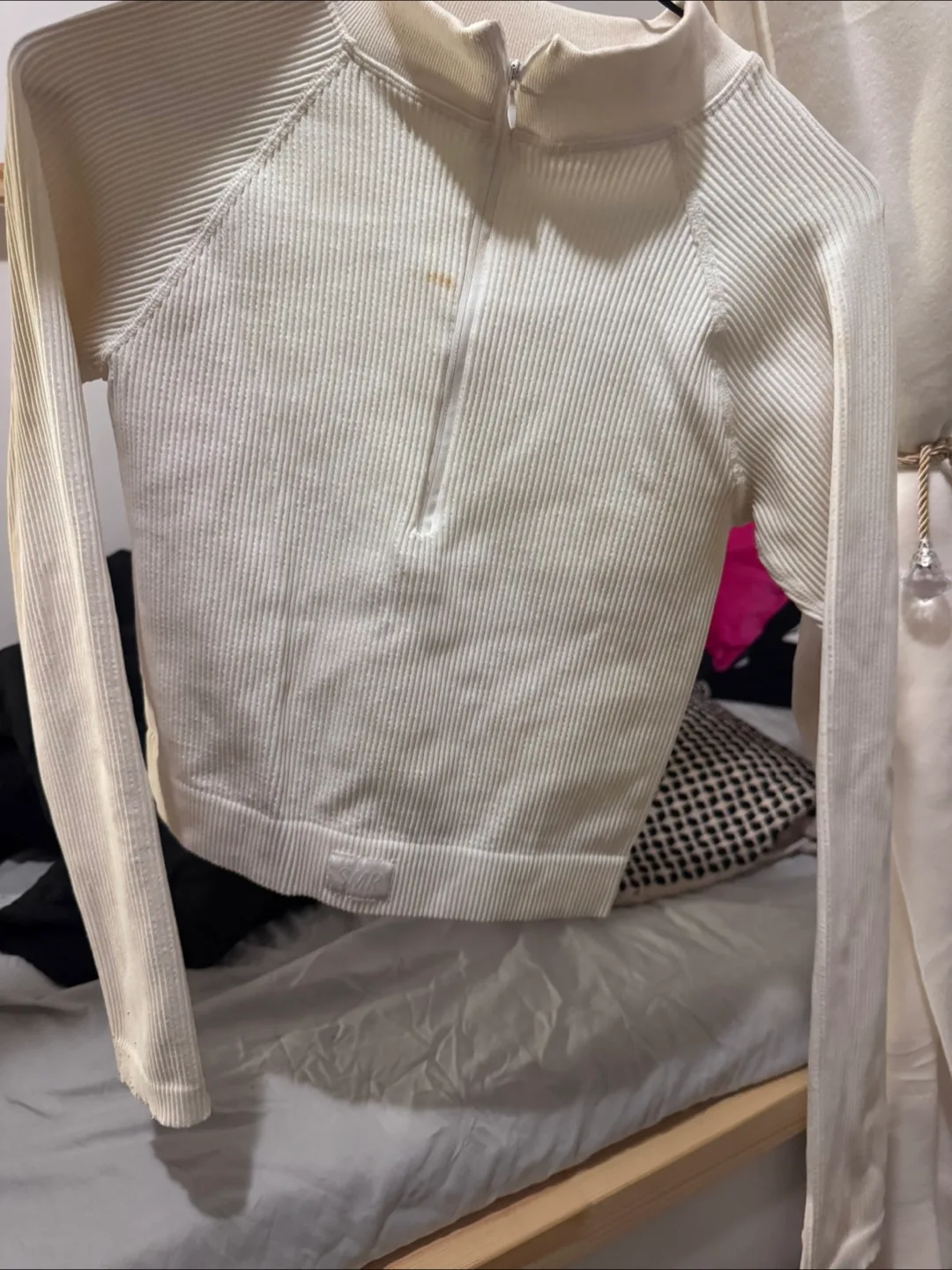 Sommer Ray White Ribbed Pullover - Size M/M thumbnail