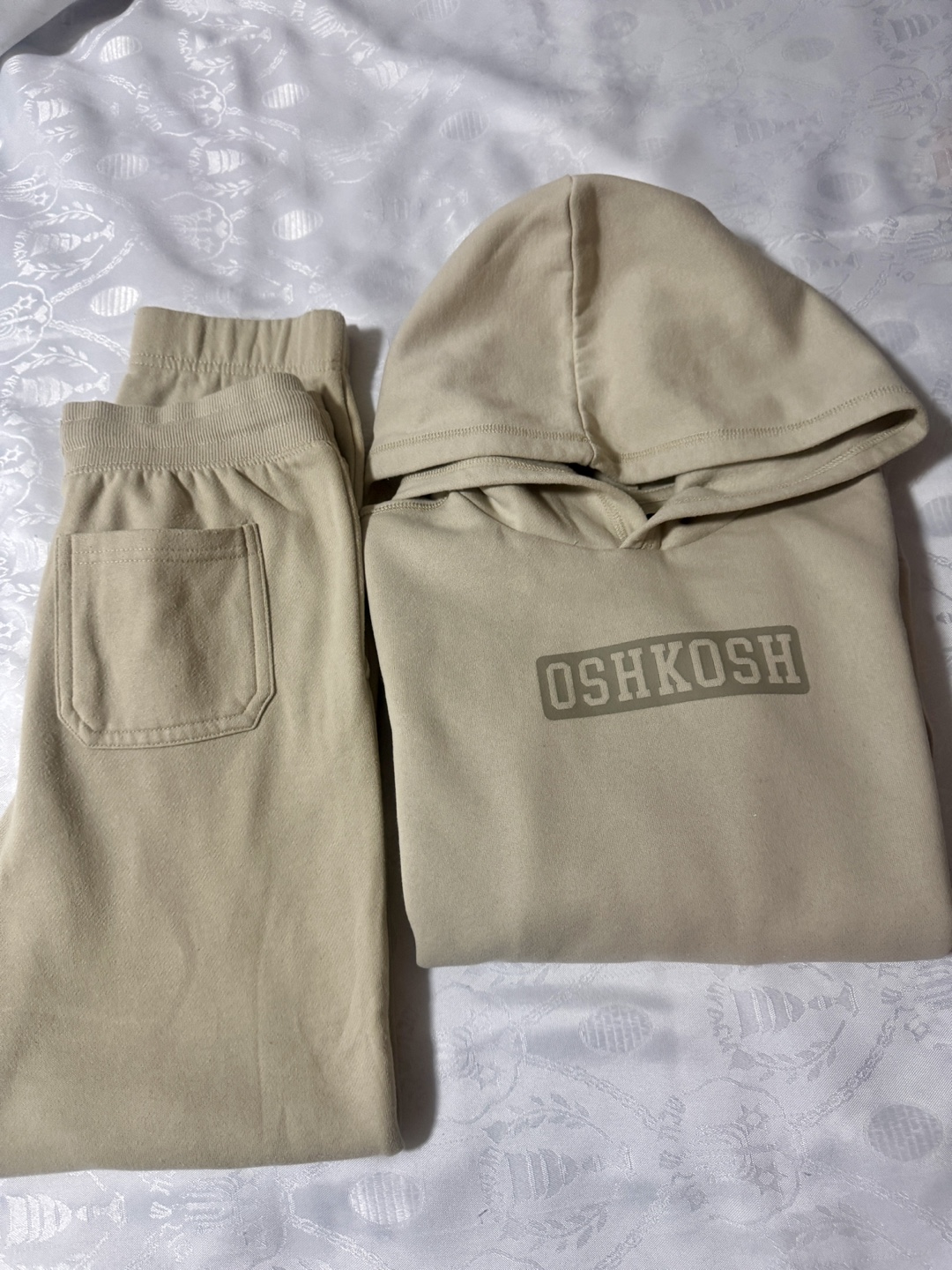 OshKosh Bgosh Hoodie and Pants Set - Size 12/12A - photo 4