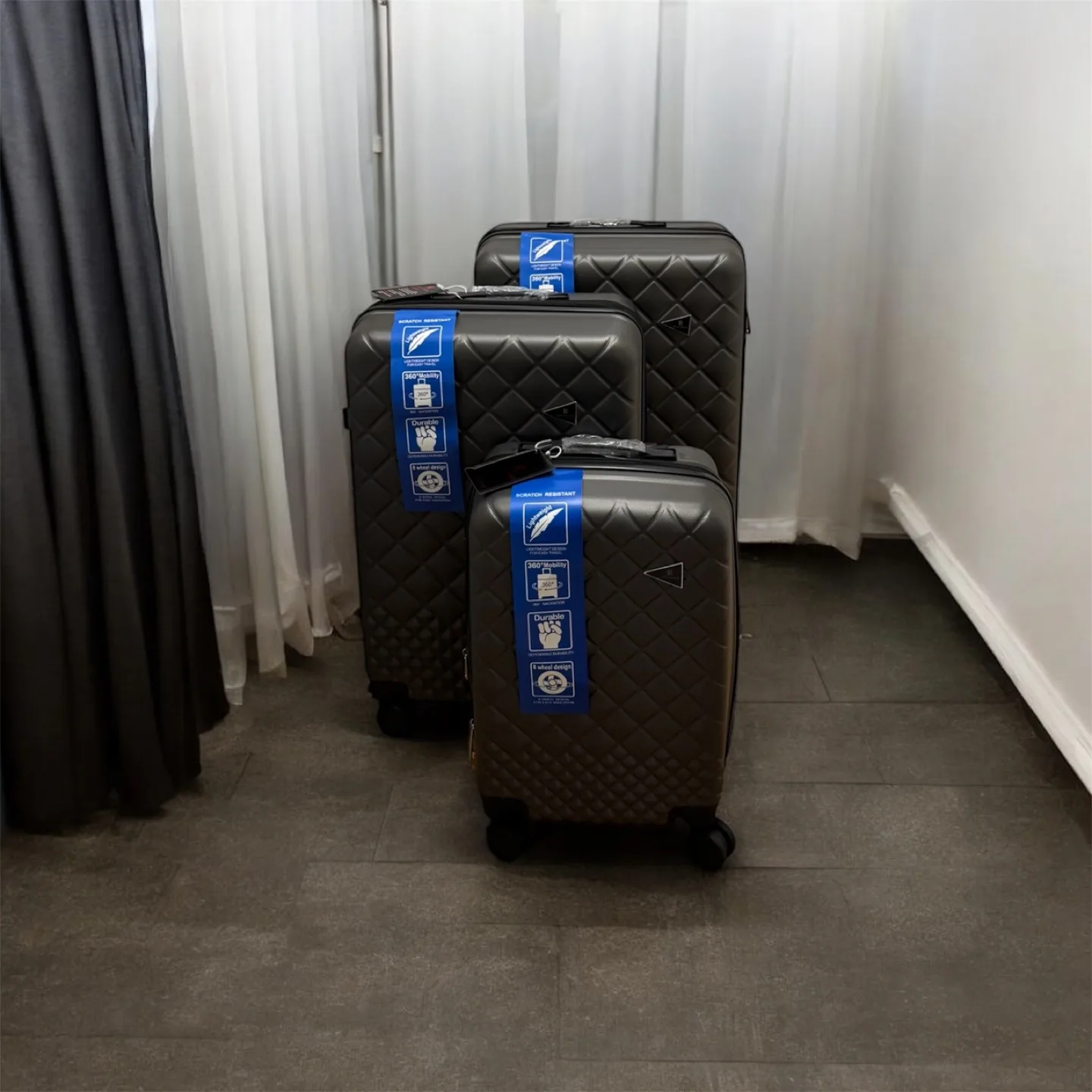 Luggage Set - 3 Piece thumbnail