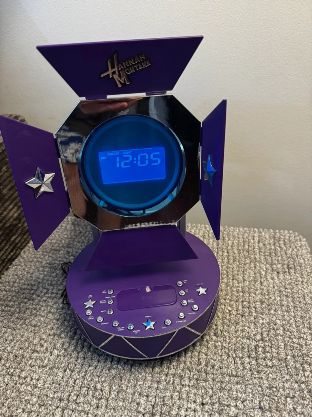 Disney Hannah Montana iPod Alarm Clock thumbnail