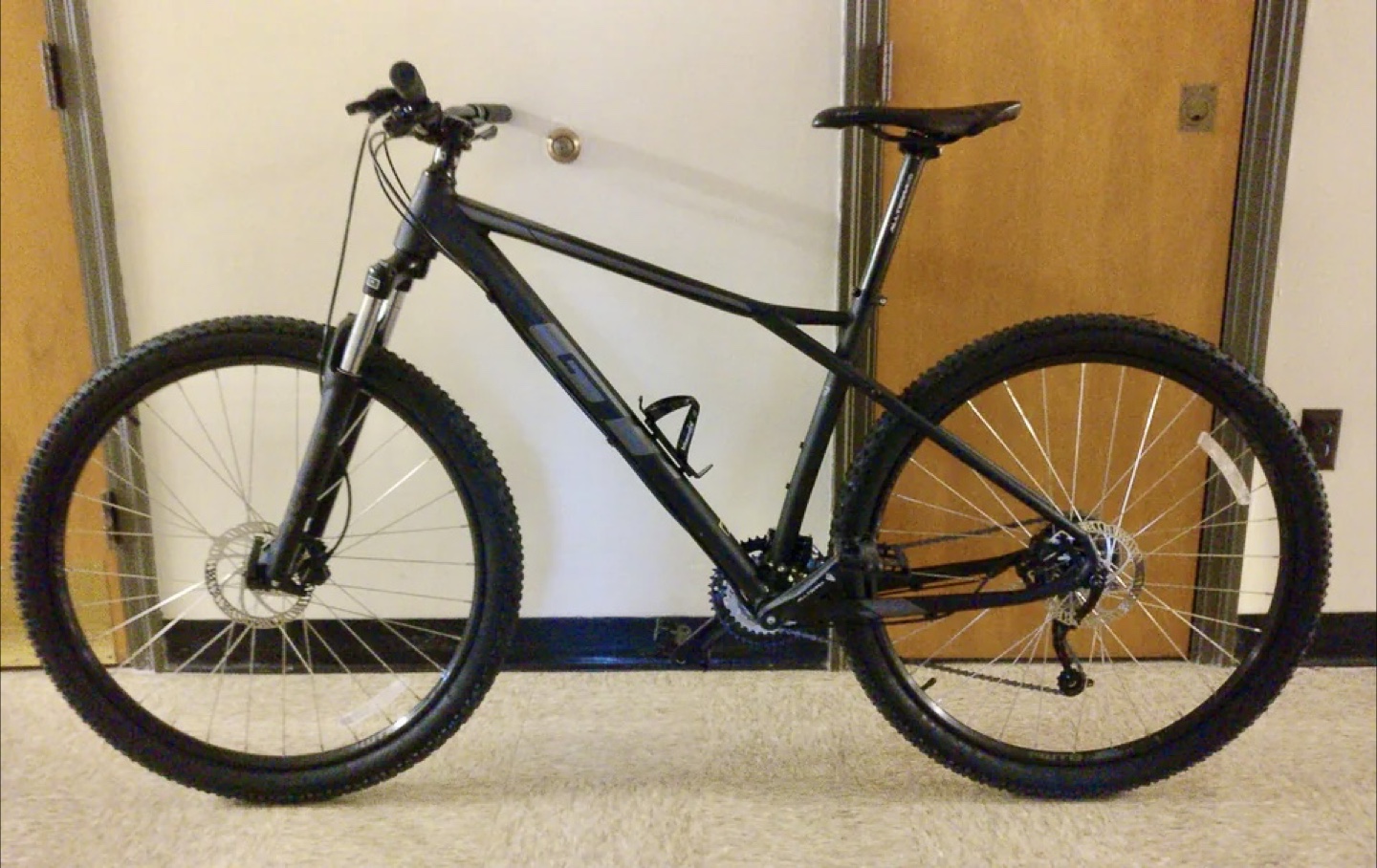 GT Avalanche 29er Mountain Bike - photo 2