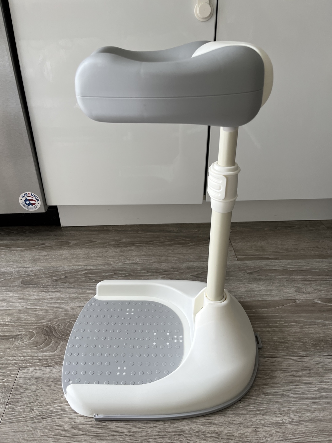 Bath Stand, Foldable Portable Toddler Shower Tower - photo 2