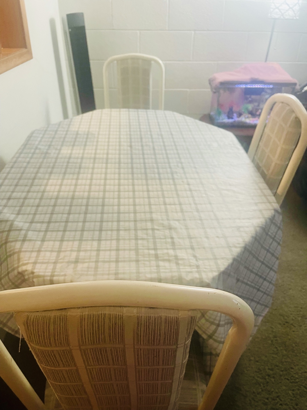 Dining table and White Metal Frame Dining Chairs - Set of 3 - photo 2