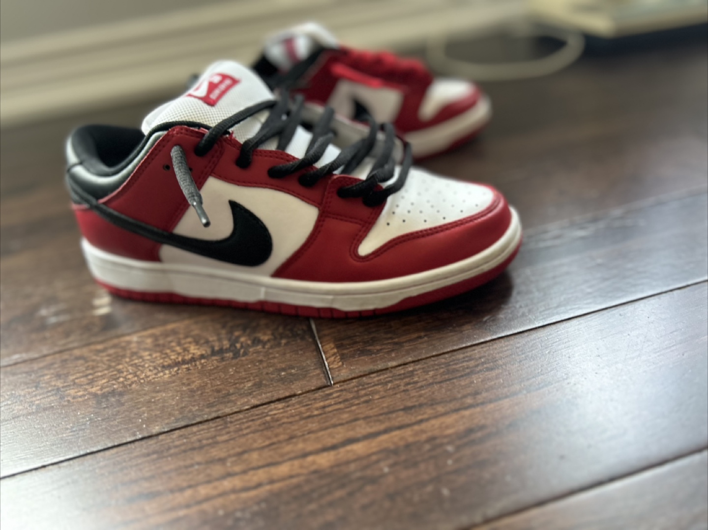 Nike SB Dunk Low Pro Chicago Red/White - photo 2