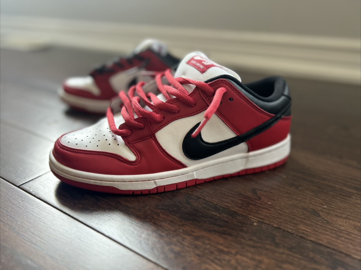 Nike SB Dunk Low Pro Chicago Red/White - photo 3