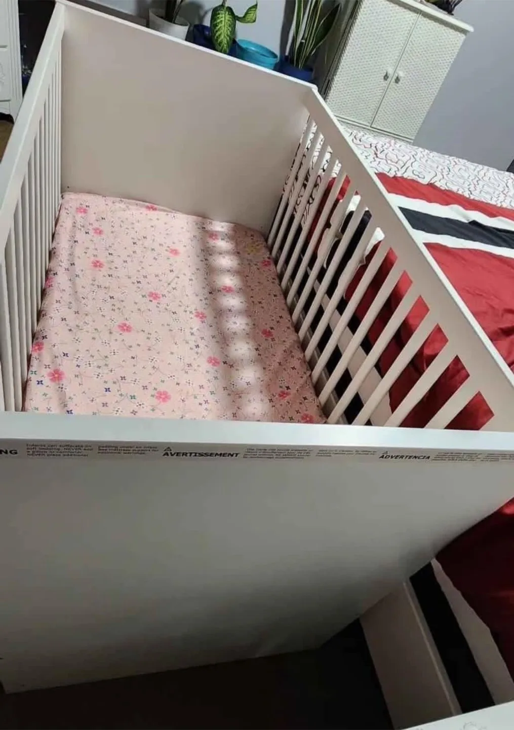 White Baby Crib with Mattress for Sale thumbnail