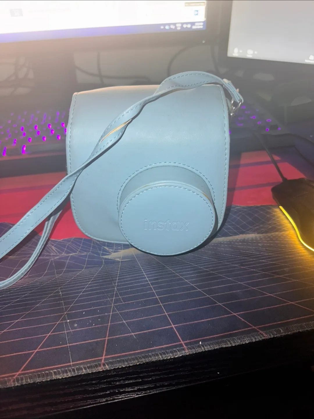 Fujifilm Instax Mini 8 Instant Camera - Blue image indicator(3)