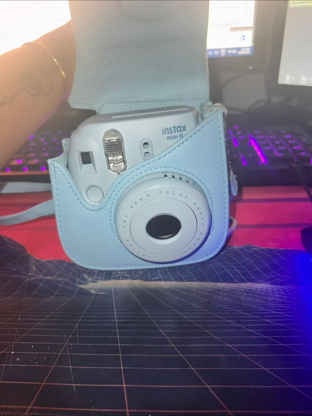 Fujifilm Instax Mini 8 Instant Camera - Blue image indicator(2)