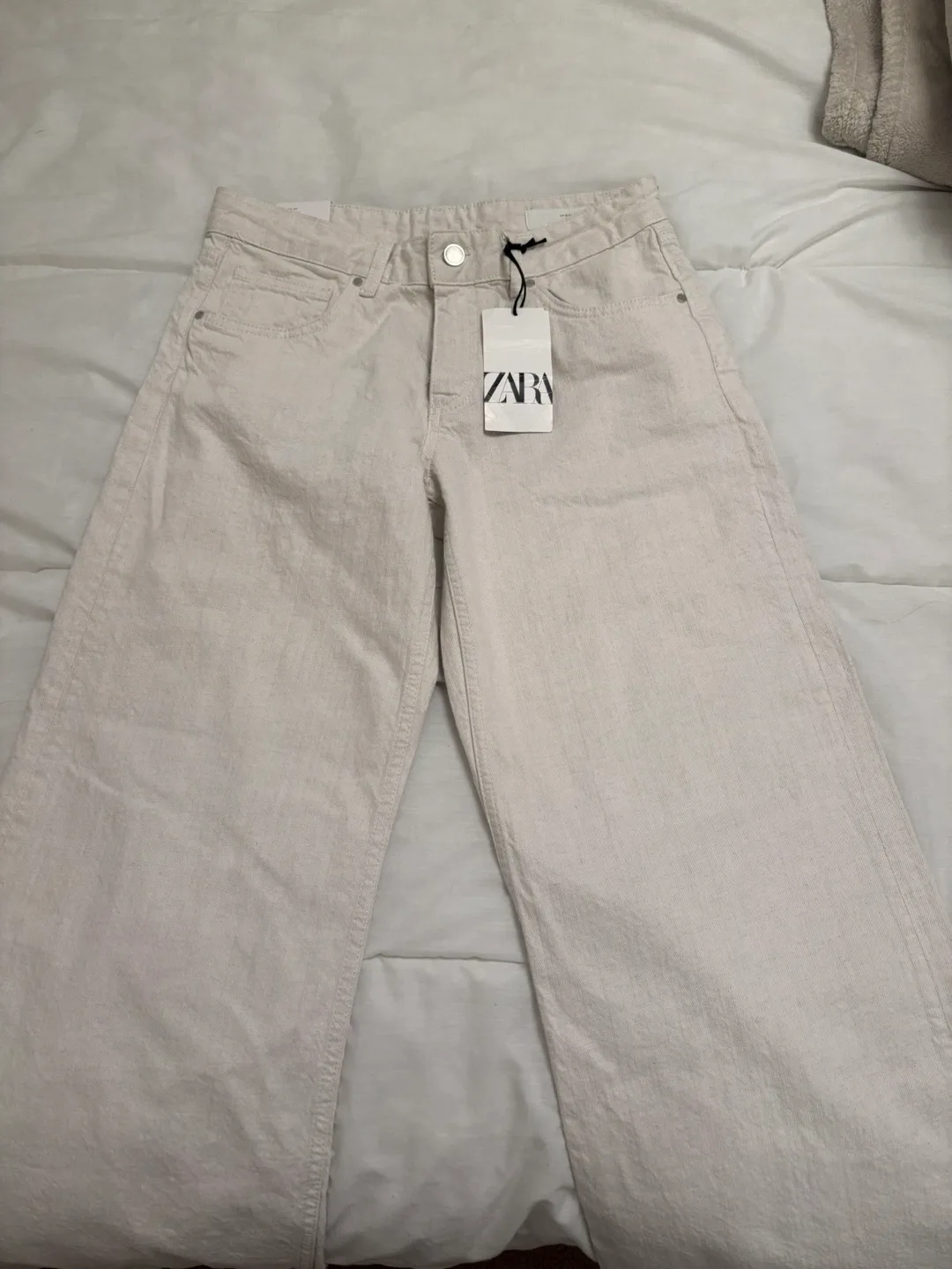 Zara Wide Leg Jeans - Size 38 thumbnail