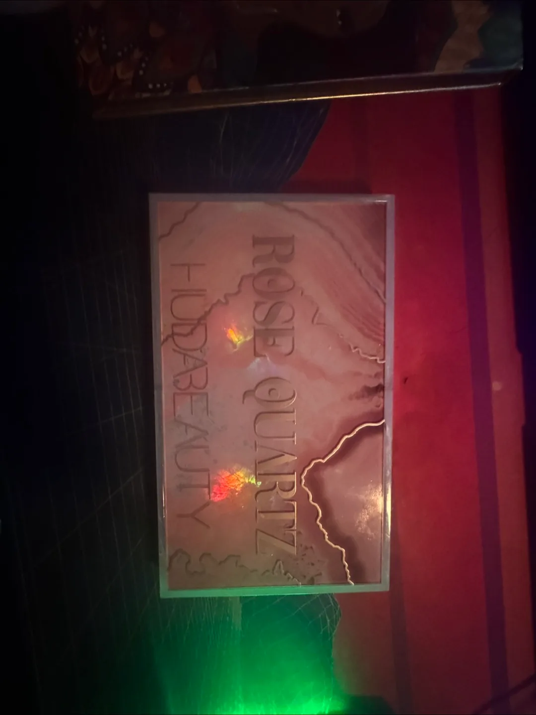 Huda Beauty Rose Quartz Eyeshadow Palette image indicator(2)