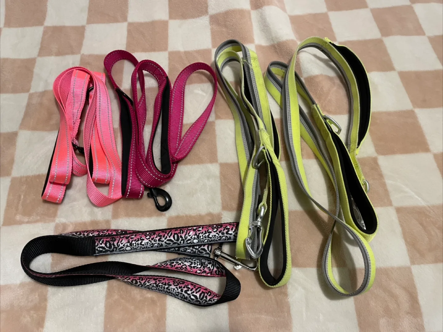 Large Dog Leashes Lot thumbnail