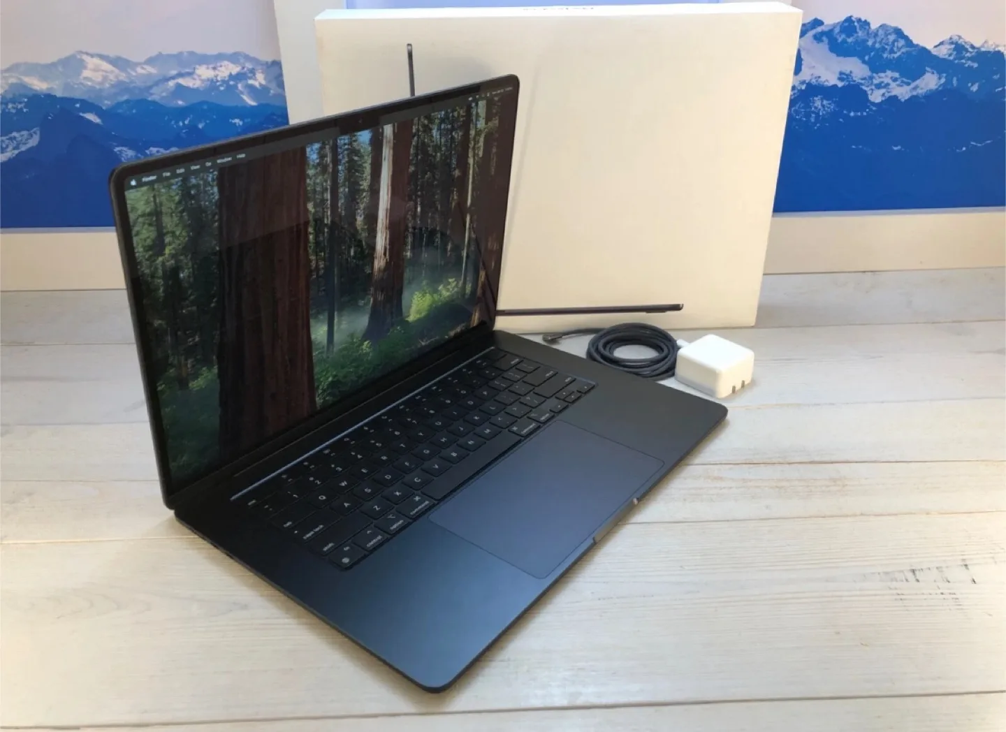 M3 MacBook Air 2024 15.3” Midnight thumbnail