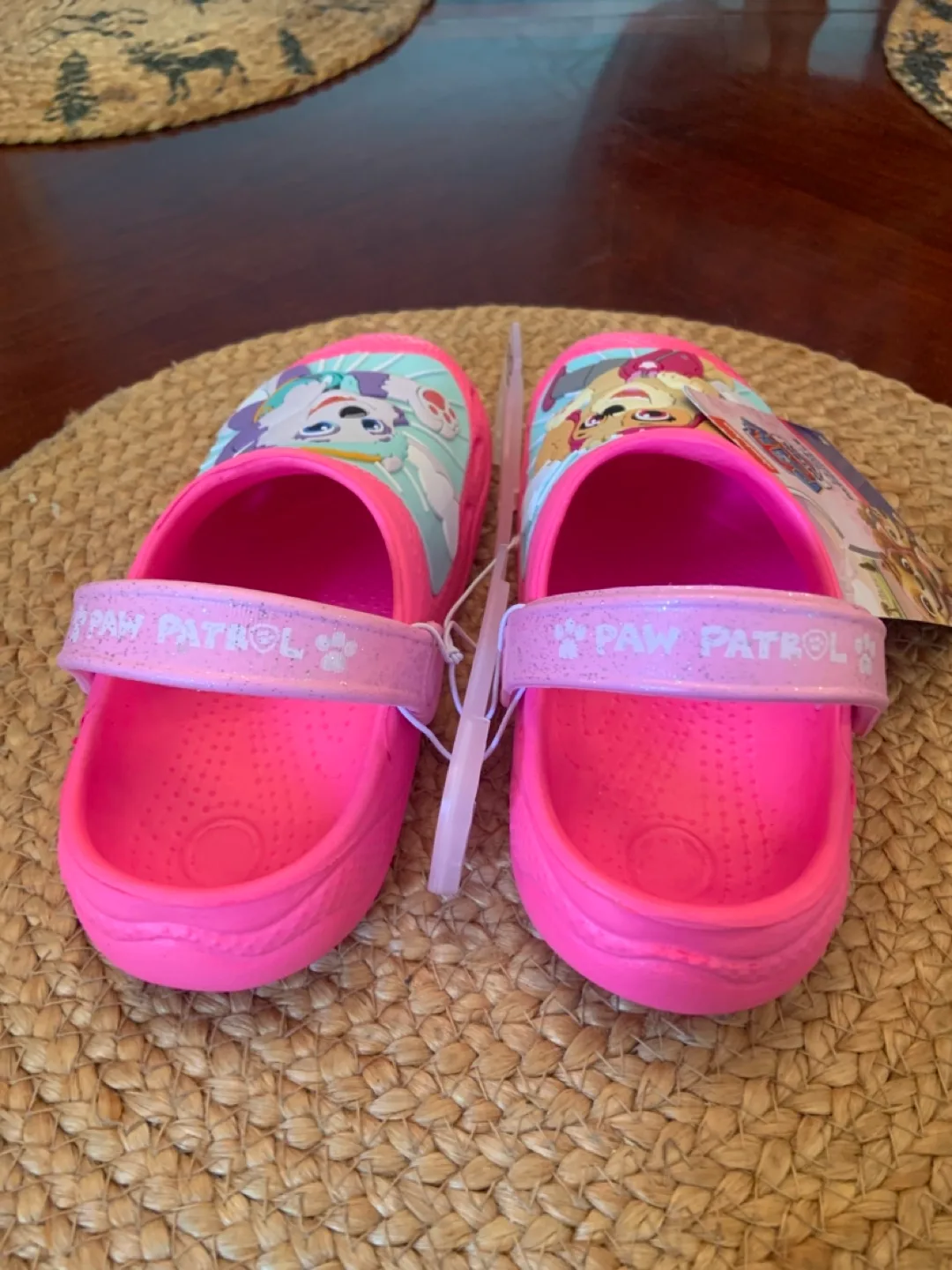 New Paw Patrol Pink Clogs - Size 9/10 image indicator(5)