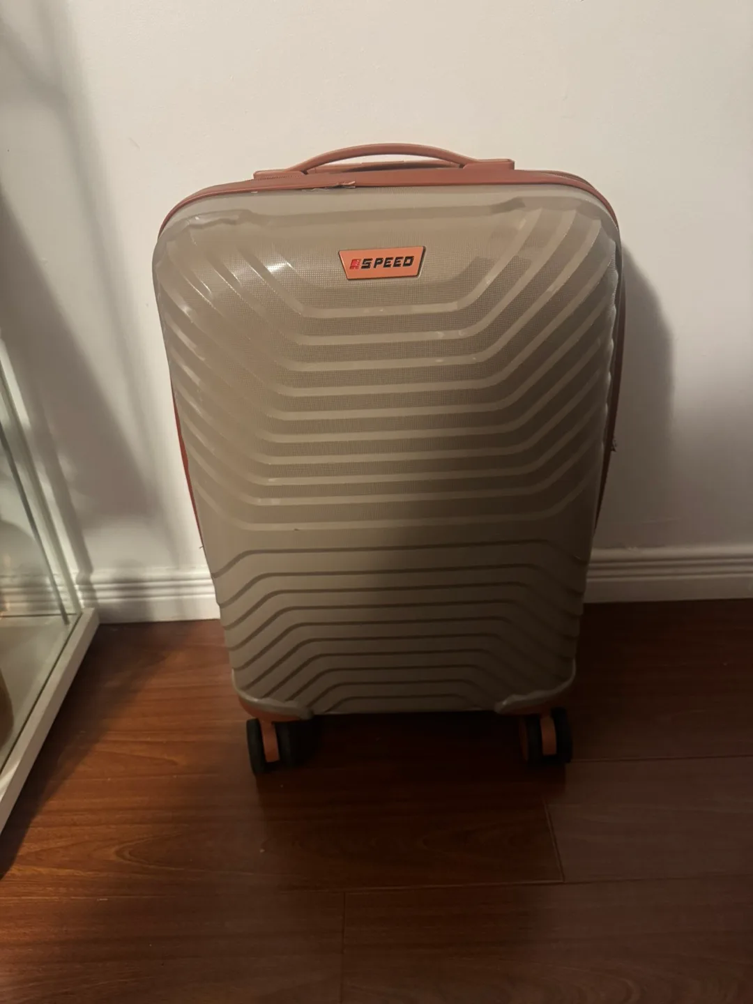Speed Suitcase - Carry-on Size thumbnail