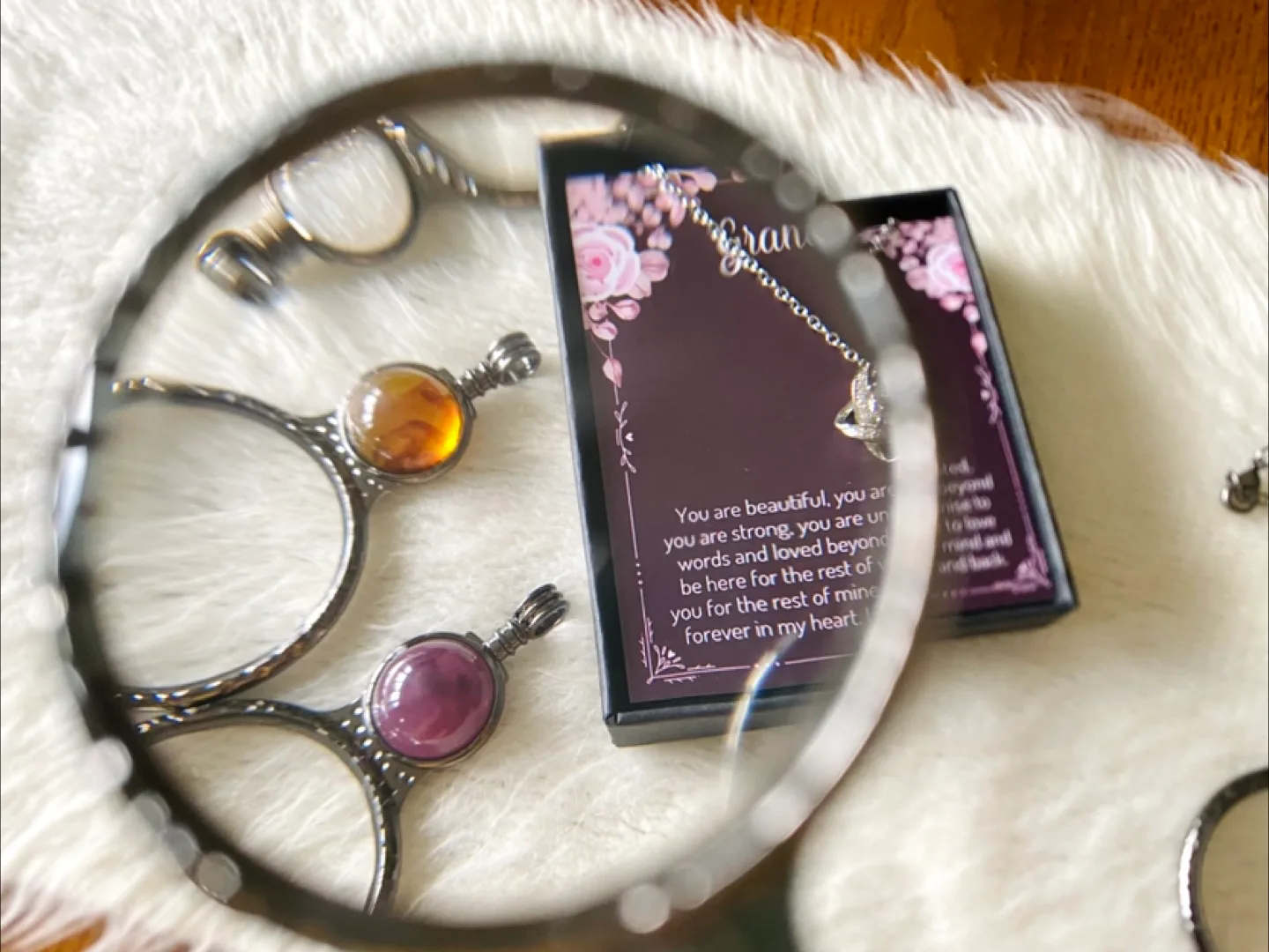 Sale! Magnifying glass necklace thumbnail