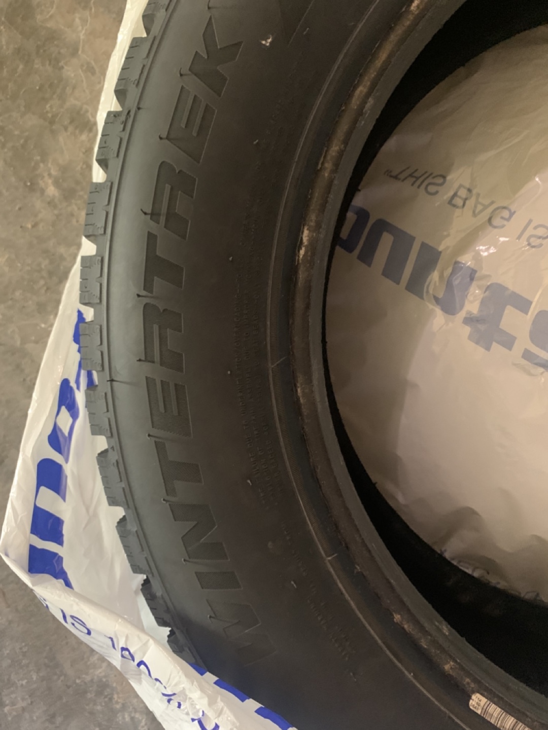 Wintertrek 215/60R17 Winter Tire - photo 3