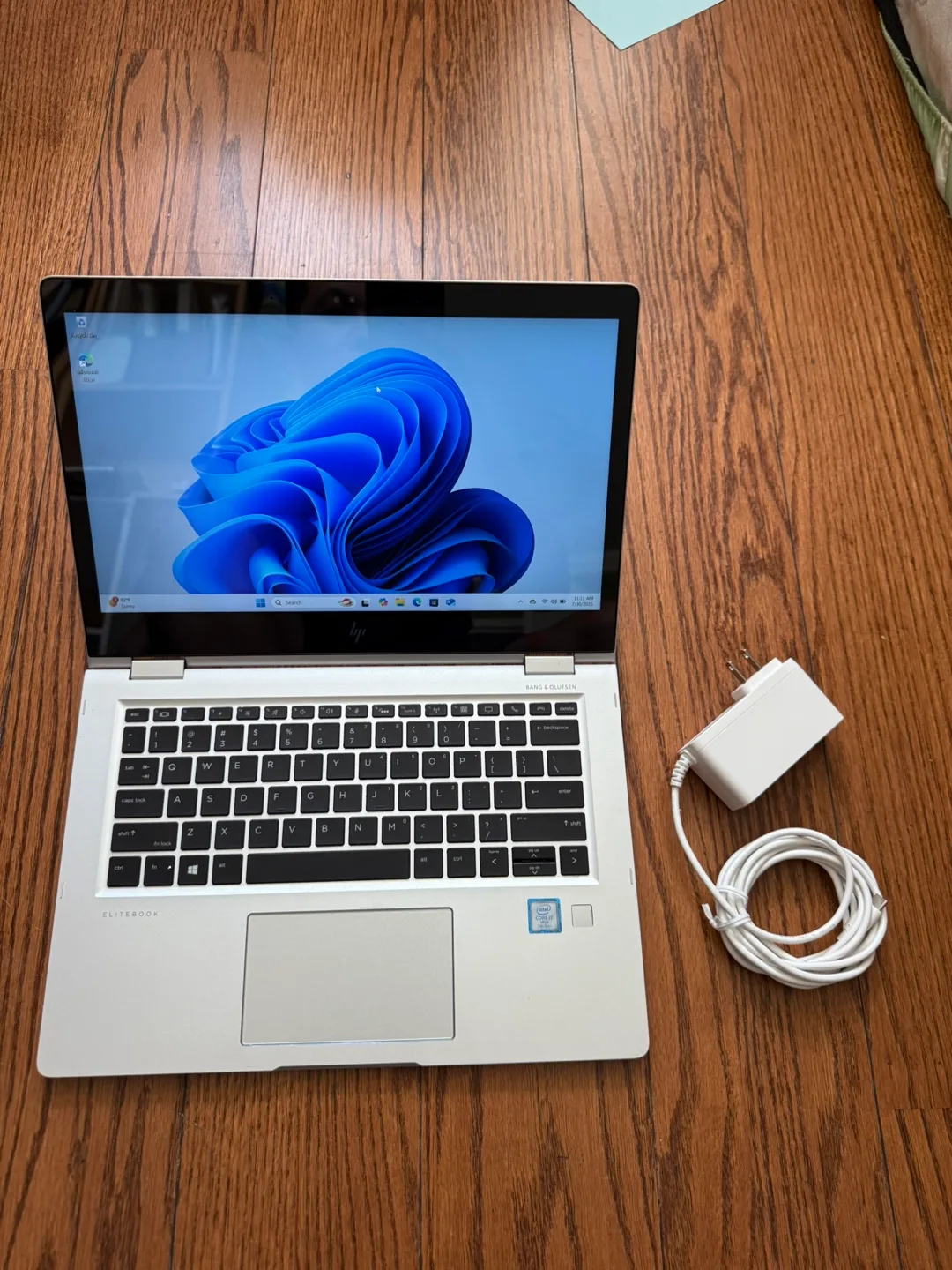 HP Elitebook 13.3”/16G RAM/256GB SSD/Touchscreen/Touch ID thumbnail
