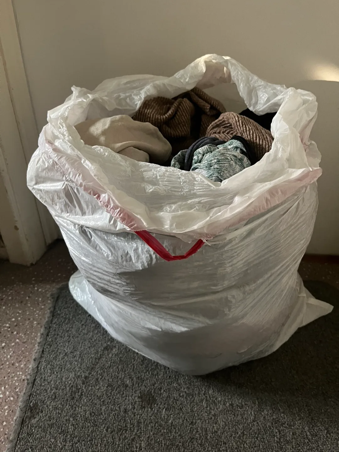 Large Bag of Women’s Clothes - Sizes S & M thumbnail