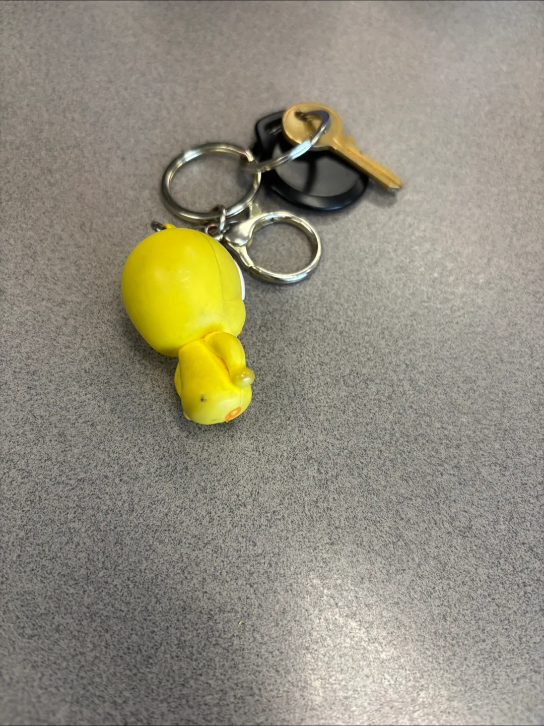 Found key and fob at Lower Jarvis and thumbnail