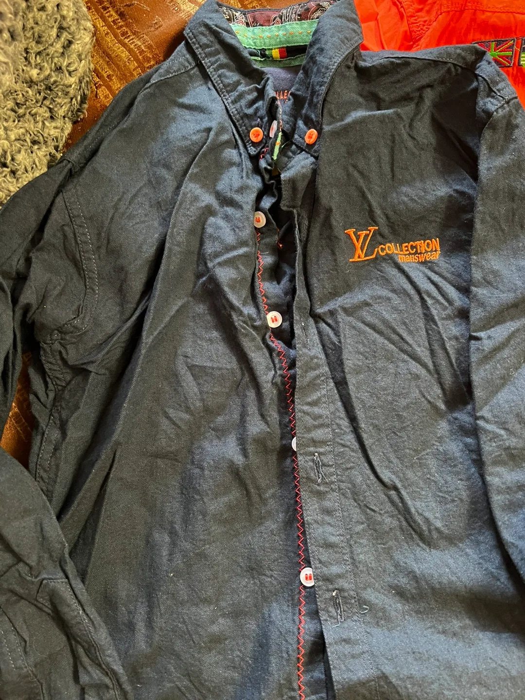 Old Navy Blue Button-Up Shirt - Size M image indicator(4)