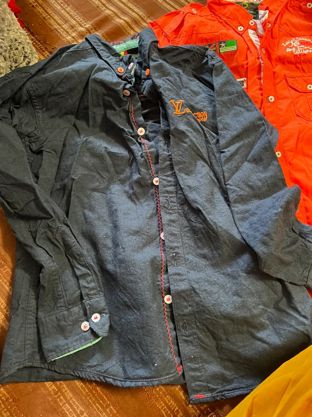 Old Navy Blue Button-Up Shirt - Size M image indicator(5)