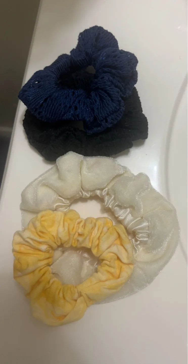 Scrunchies - Set of 4 thumbnail