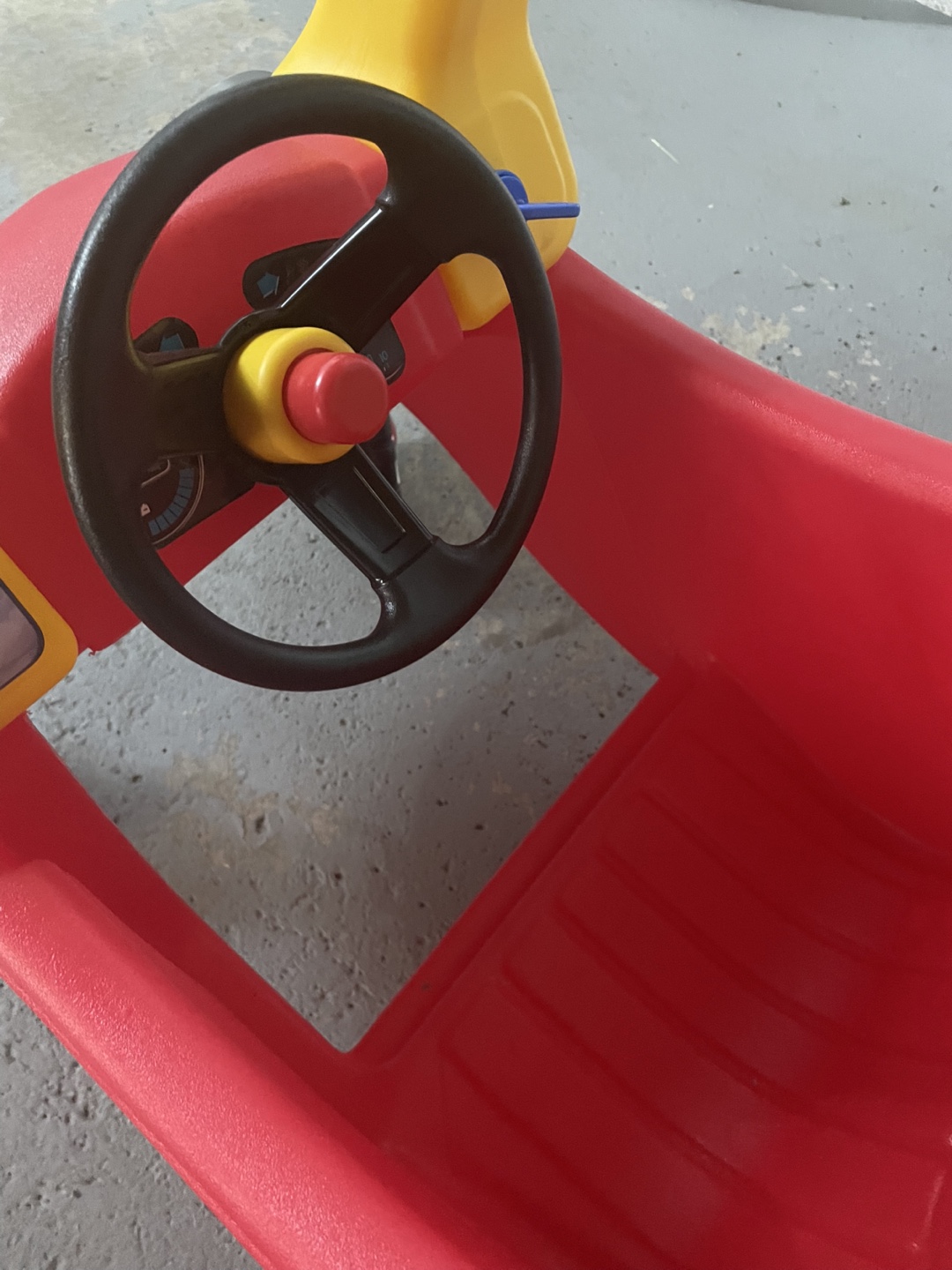 🚗 Little Tikes Cozy Coupe Kids Car - photo 2