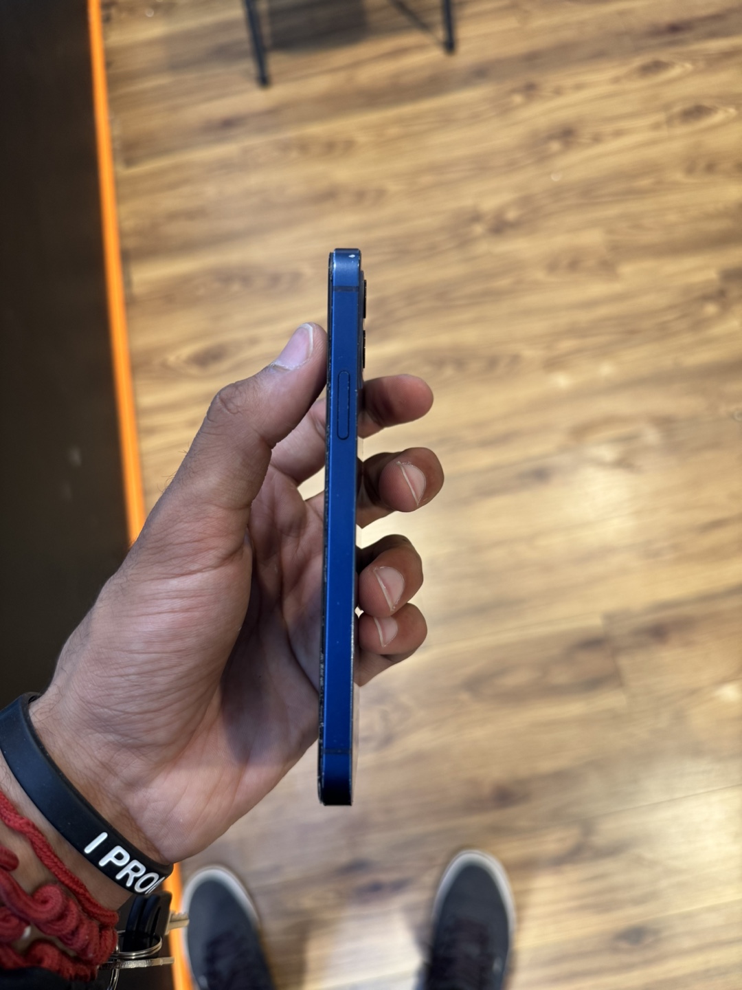 iPhone 12 negotiable - photo 2