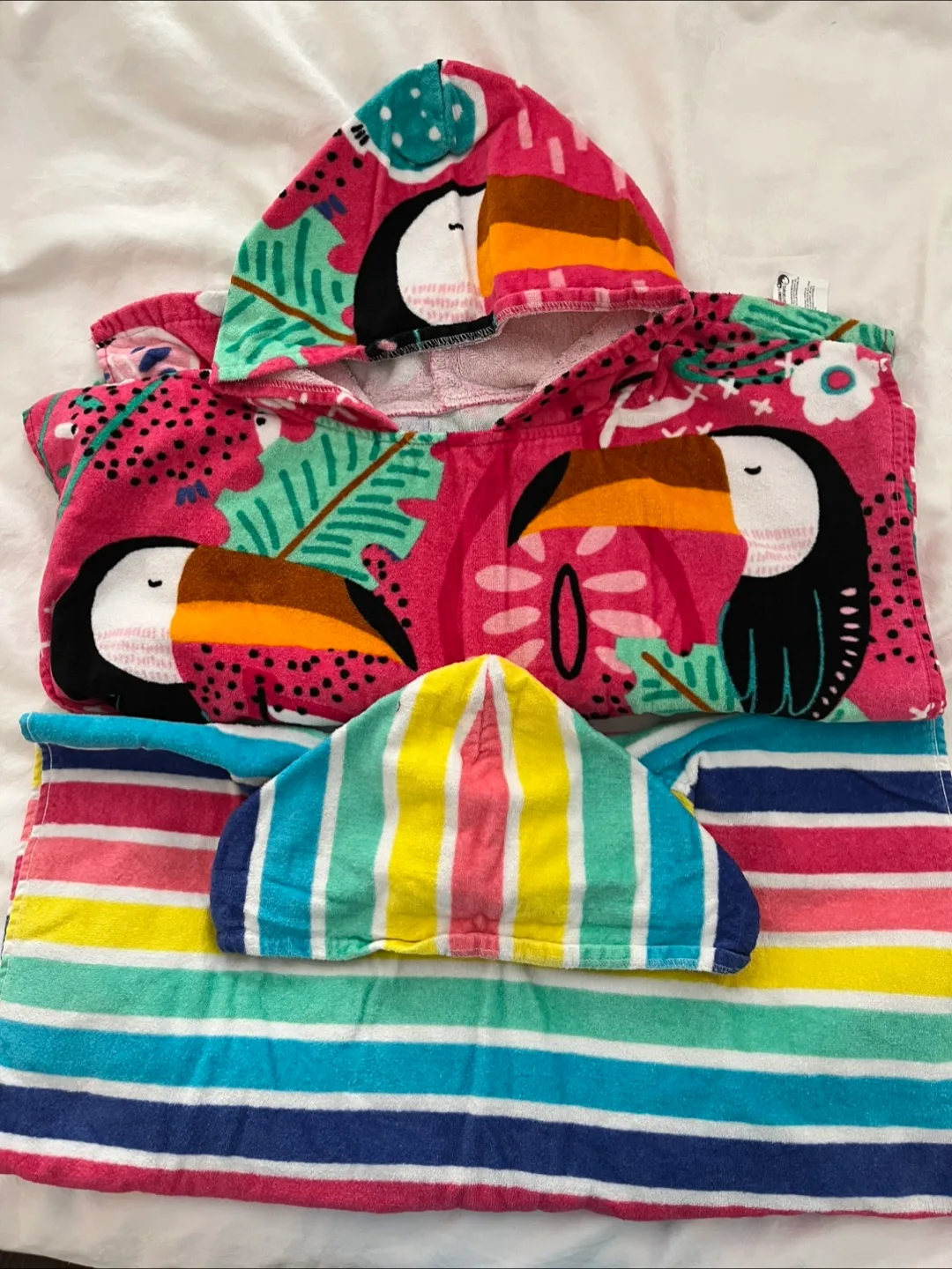 TWO NEW Kids Hooded Beach Towel Poncho thumbnail