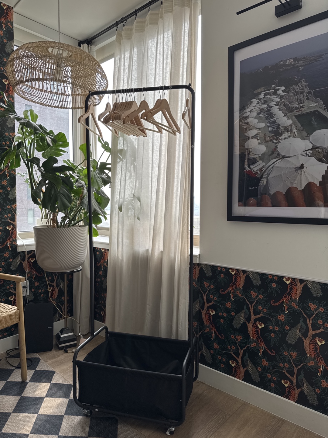 Rolling Clothes Rack with Storage Basket + 20 wooden hangers - photo 2