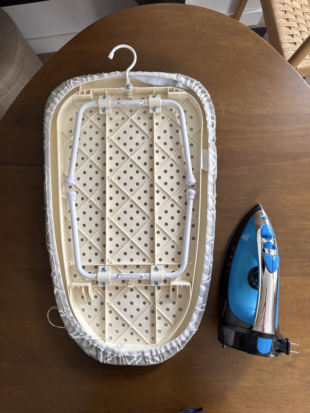 Sunbeam Iron & Portable Ironing Board - photo 2