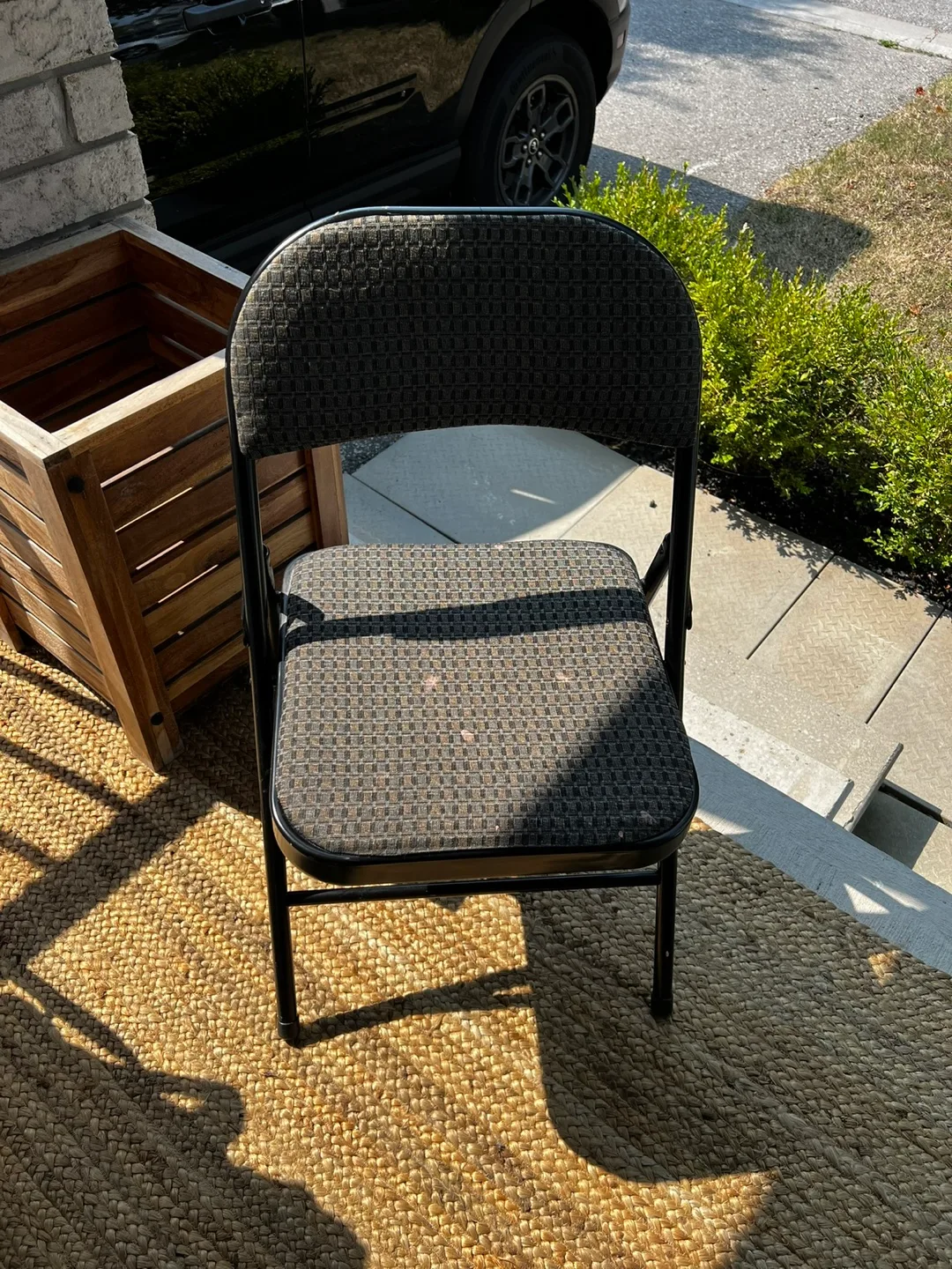 Folding Chair - Black Frame, Patterned Fabric thumbnail