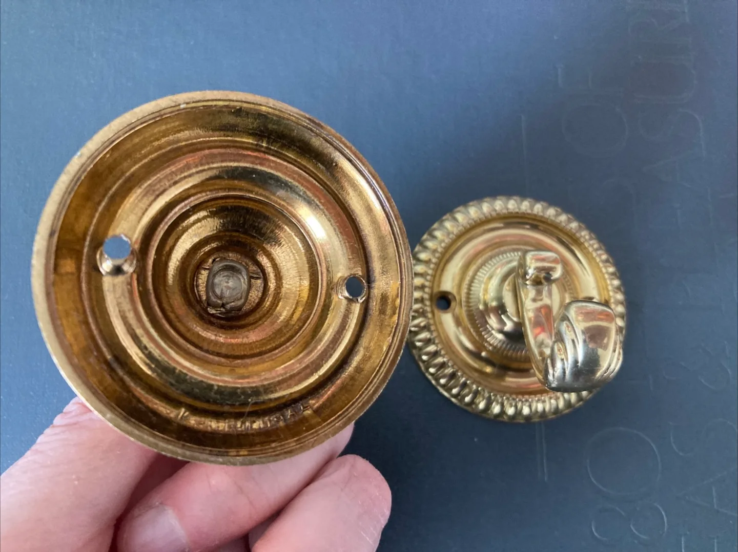 Set of 2 Brass Wall Hooks image indicator(3)