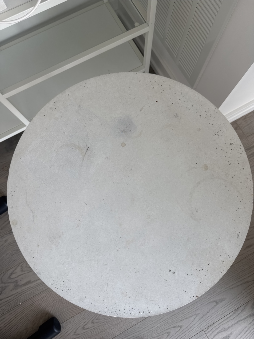 Round Concrete Side Table w/ Gold Metal Legs - photo 2