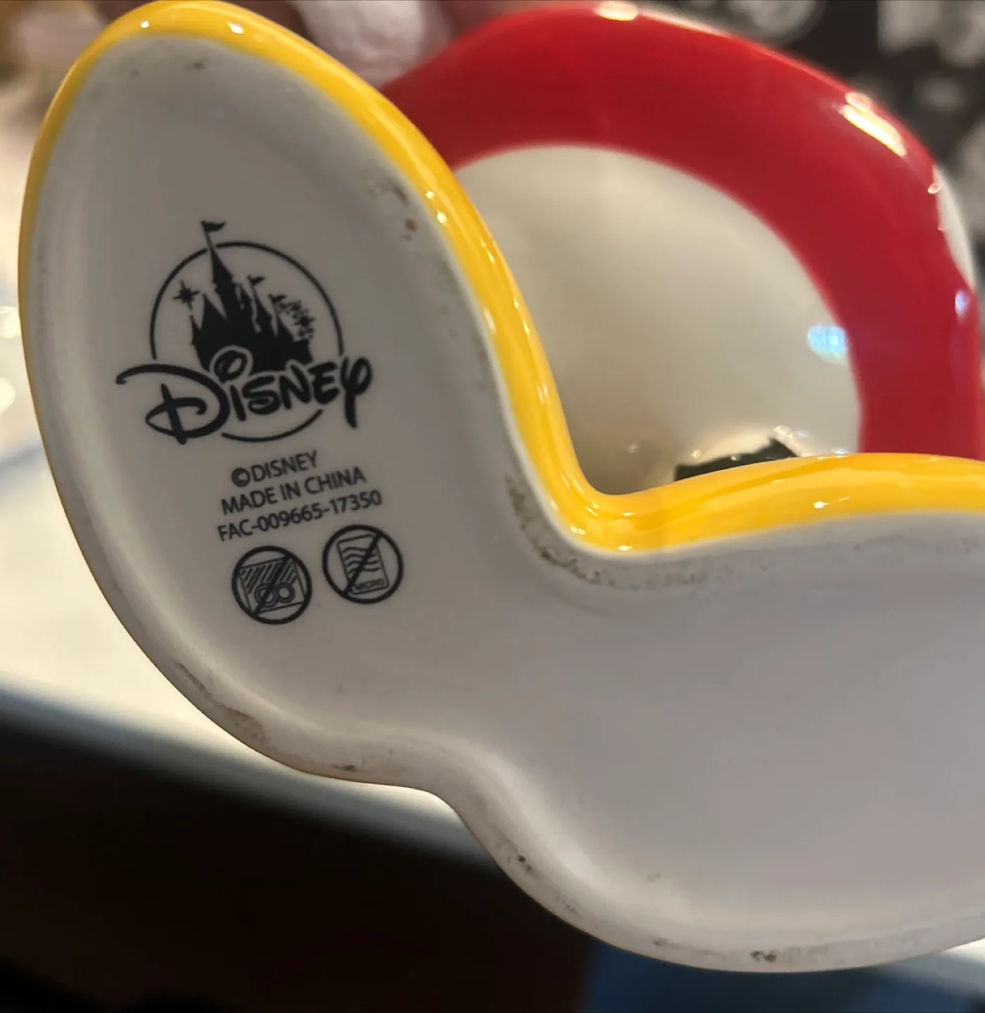 Disney Minnie Mouse collectors Mug image indicator(2)