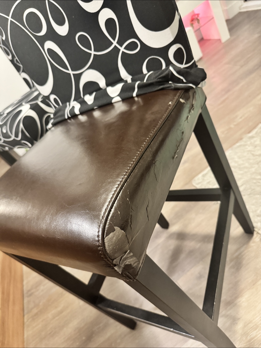 Bar Stools (Set of 2) with Covers - photo 5