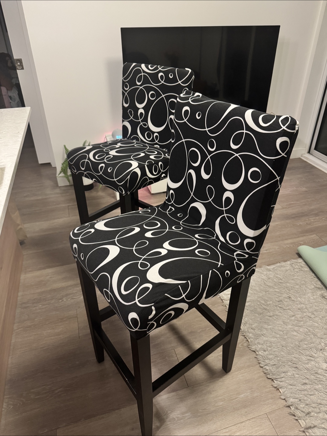 Bar Stools (Set of 2) with Covers - photo 2