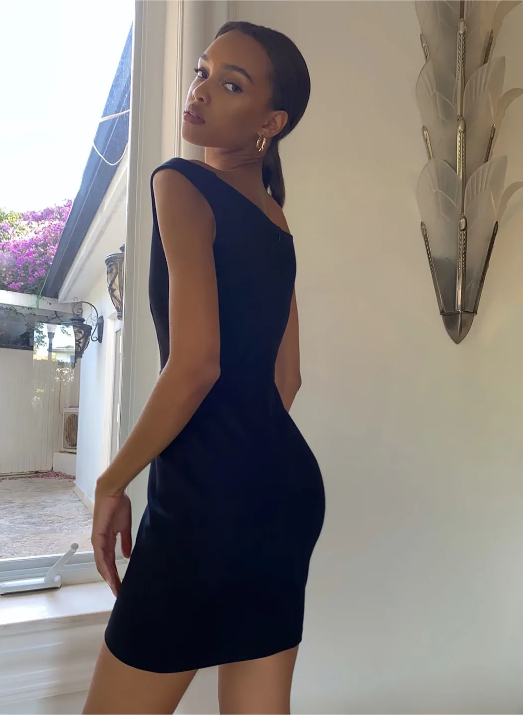 Aritzia Babaton ONYX Black Bodycon Mini Dress Sz 2 Like New image indicator(2)